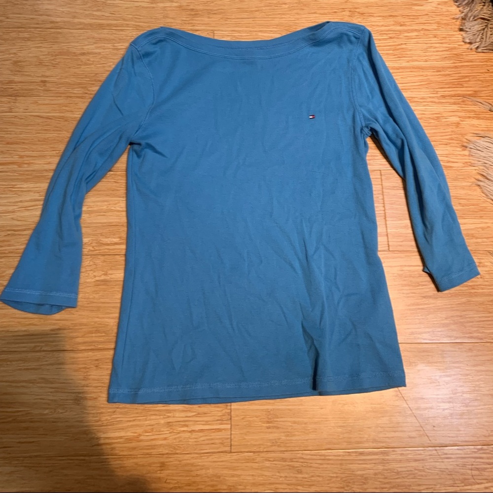 3/4 sleeve blue shirt